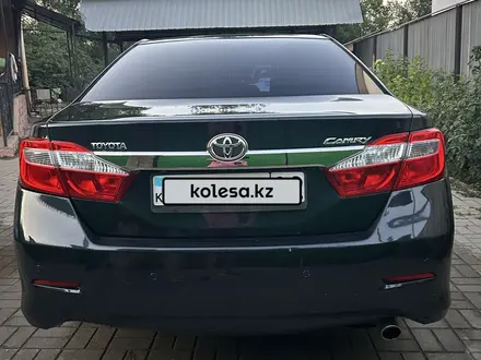 Toyota Camry 2014 года за 8 300 000 тг. в Алматы – фото 3