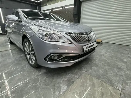 Hyundai Grandeur 2014 года за 8 100 000 тг. в Алматы – фото 13