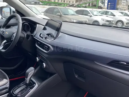 Chevrolet Tracker 2024 года за 7 900 000 тг. в Караганда – фото 15