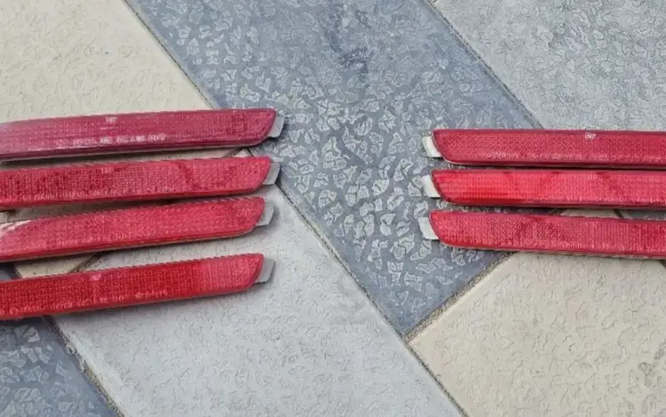 Катафот отражатель оригинал за 5 000 тг. в Алматы