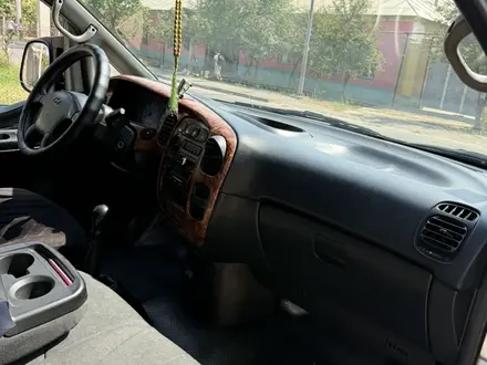 Hyundai Starex 2002 года за 3 500 000 тг. в Шымкент – фото 13