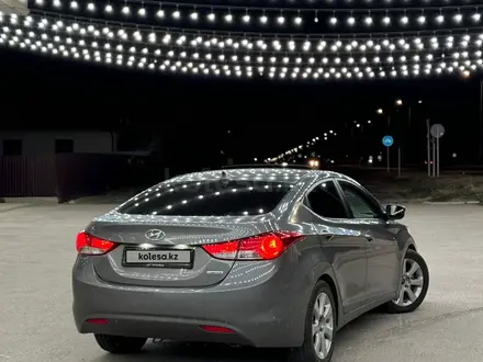 Hyundai Elantra 2012 года за 3 500 000 тг. в Атырау – фото 2