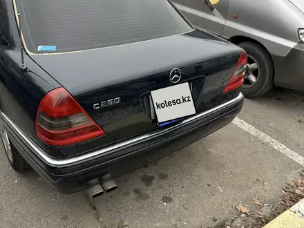 Mercedes-Benz C 280 1994 года за 2 700 000 тг. в Алматы – фото 3