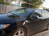 Toyota Camry 2013 года за 5 500 000 тг. в Актобе – фото 2