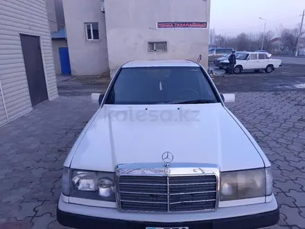 Mercedes-Benz E 230 1993 года за 1 300 000 тг. в Туркестан