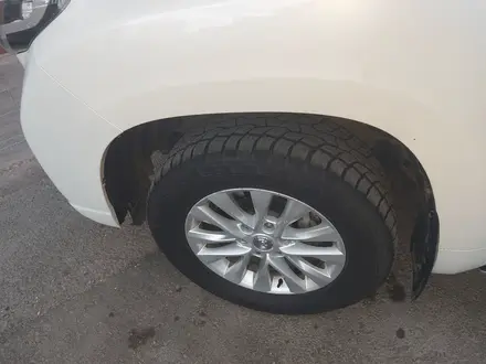 Toyota Land Cruiser Prado 2015 года за 23 500 000 тг. в Астана – фото 15