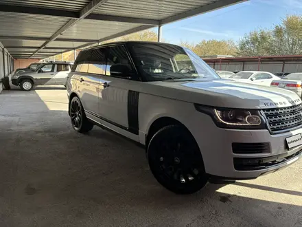 Land Rover Range Rover 2015 года за 29 000 000 тг. в Алматы
