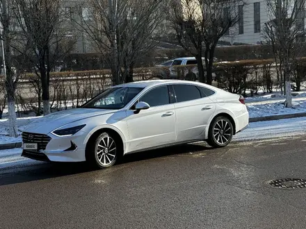 Hyundai Sonata 2022 года за 13 500 000 тг. в Астана – фото 8