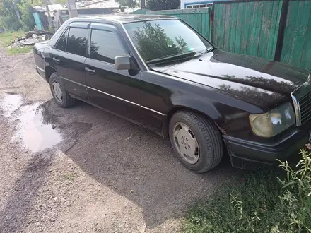 Mercedes-Benz E 230 1990 года за 1 200 000 тг. в Караганда