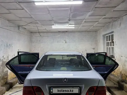 Mercedes-Benz E 230 1996 года за 2 000 000 тг. в Кызылорда – фото 2