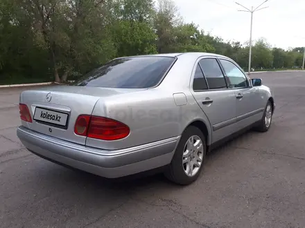 Mercedes-Benz E 240 1998 года за 3 800 000 тг. в Караганда – фото 6