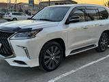 Lexus LX 570 2018 года за 45 000 000 тг. в Шымкент – фото 2