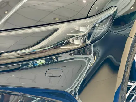 Toyota Camry Luxe eCVT 2026 года за 26 190 000 тг. в Астана – фото 3