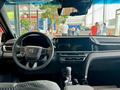 Toyota Camry Luxe eCVT 2026 года за 26 190 000 тг. в Астана – фото 7