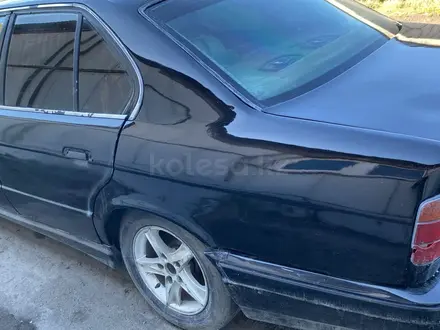 BMW 520 1993 года за 770 000 тг. в Петропавловск – фото 2