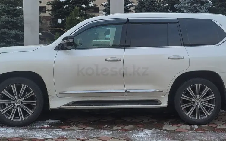Lexus LX 570 2016 года за 42 000 000 тг. в Алматы