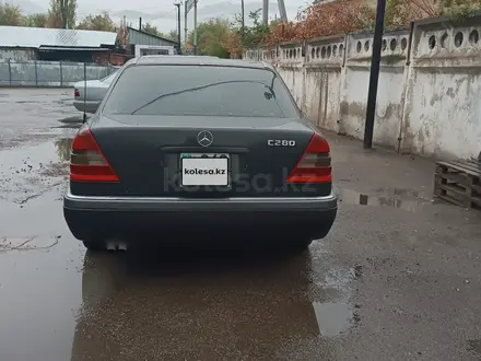 Mercedes-Benz C 280 1994 года за 2 900 000 тг. в Алматы – фото 4