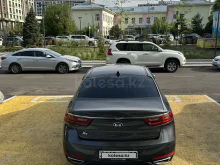 Kia K7 2017 года за 9 350 000 тг. в Алматы – фото 4