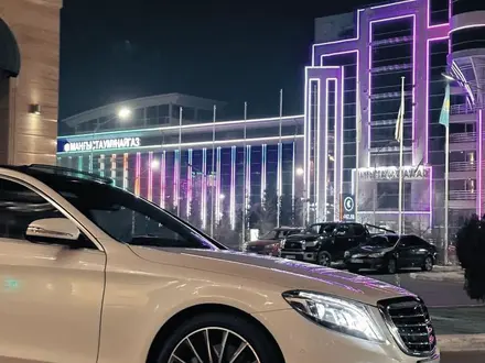 Mercedes-Benz S 500 2014 года за 26 000 000 тг. в Атырау – фото 18