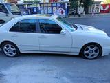 Mercedes-Benz E 320 2002 года за 7 000 000 тг. в Шымкент – фото 5