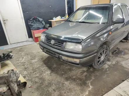 Volkswagen Vento 1994 года за 1 385 000 тг. в Астана