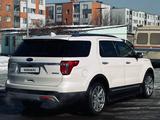 Ford Explorer 2015 года за 18 000 000 тг. в Алматы – фото 4