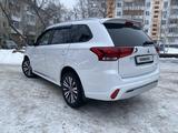 Mitsubishi Outlander 2022 года за 12 500 000 тг. в Петропавловск – фото 2