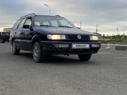 Volkswagen Passat 1994 года за 1 500 000 тг. в Уральск – фото 2