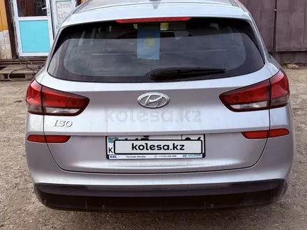 Hyundai i30 2022 года за 9 000 000 тг. в Актобе – фото 2