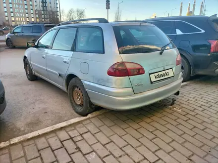 Toyota Avensis 2002 года за 2 500 000 тг. в Актобе – фото 4