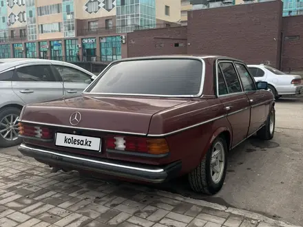 Mercedes-Benz E 240 1984 года за 3 000 000 тг. в Астана – фото 4