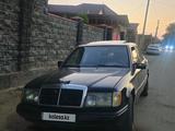 Mercedes-Benz E 230 1989 года за 700 000 тг. в Алматы