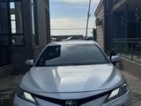 Toyota Camry 2021 годаfor17 700 000 тг. в Шымкент – фото 2