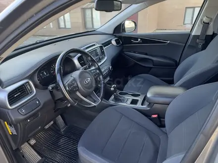 Kia Sorento 2016 года за 5 700 000 тг. в Атырау – фото 10