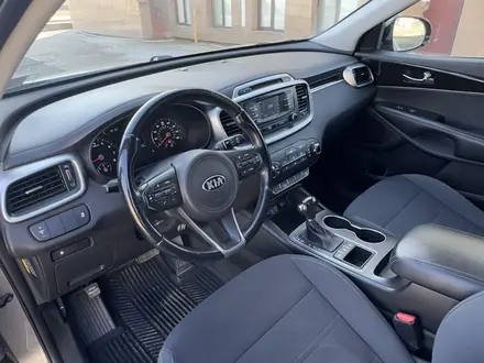 Kia Sorento 2016 года за 5 700 000 тг. в Атырау – фото 14