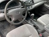 Toyota Camry 2002 года за 3 450 000 тг. в Актобе – фото 5