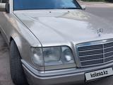 Mercedes-Benz E 220 1993 года за 4 800 000 тг. в Алматы