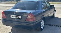 Mercedes-Benz C 200 1994 годаүшін2 100 000 тг. в Атбасар – фото 3