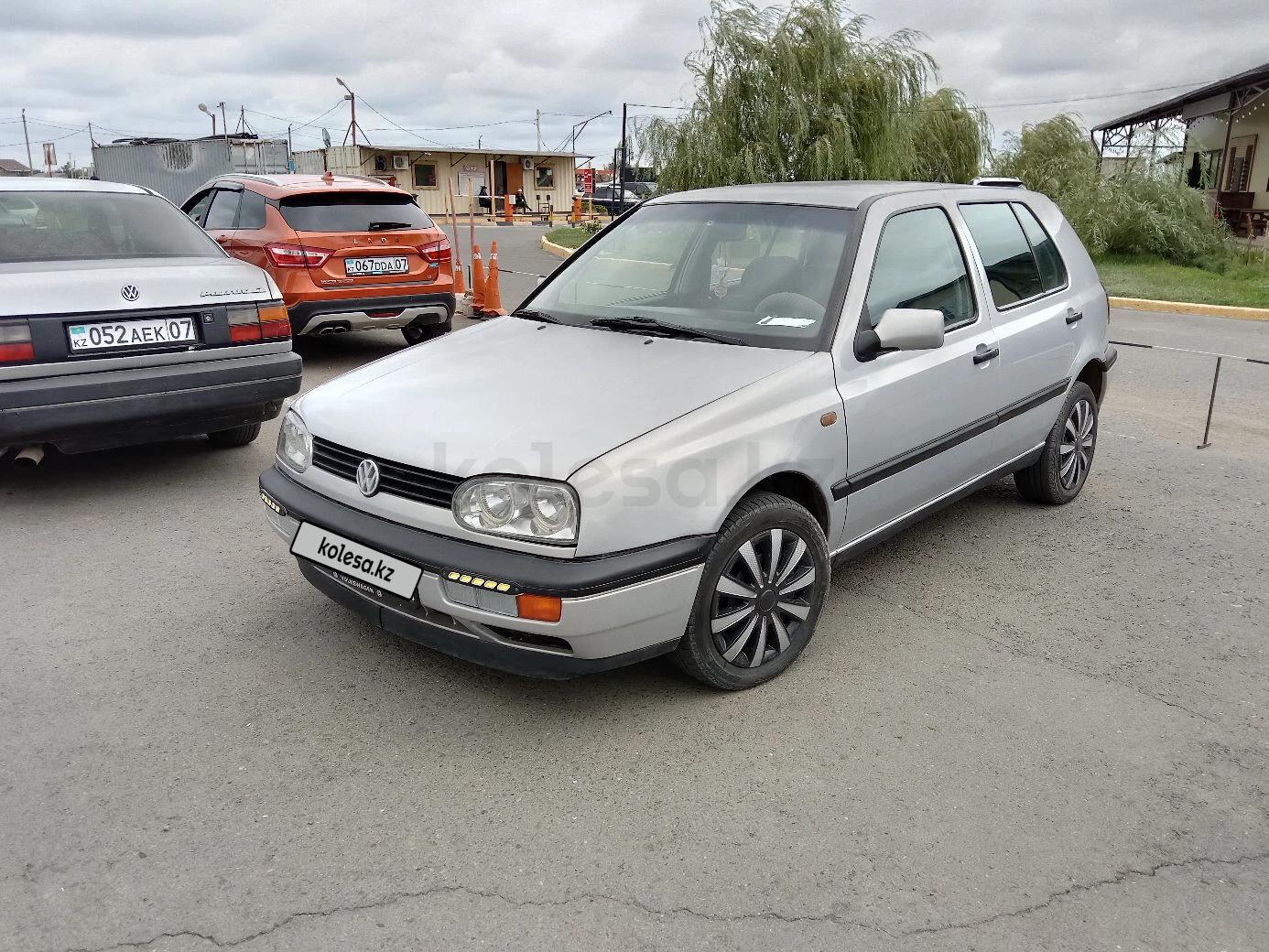 Volkswagen Golf 1995 г.