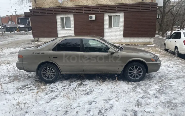 Toyota Camry 1999 года за 3 000 000 тг. в Уральск