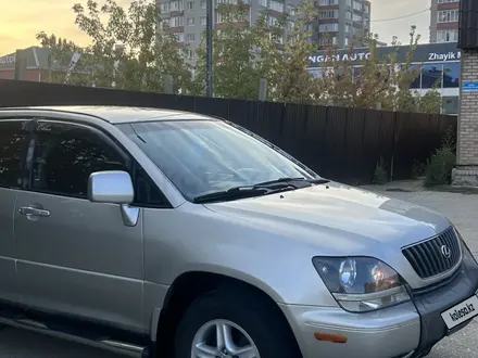Lexus RX 300 1999 года за 4 000 000 тг. в Актобе – фото 3