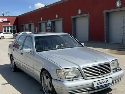 Mercedes-Benz S 320 1997 года за 5 500 000 тг. в Актау – фото 2