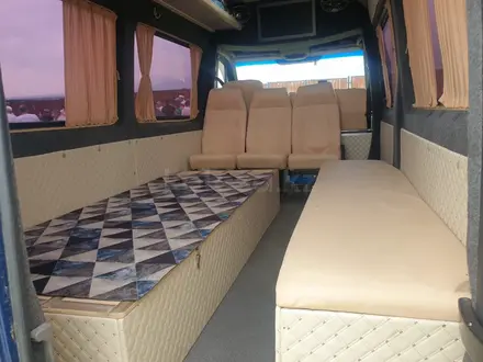 Mercedes-Benz Sprinter 2009 года за 9 700 000 тг. в Алматы – фото 11