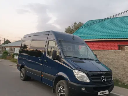 Mercedes-Benz Sprinter 2009 года за 9 700 000 тг. в Алматы – фото 13