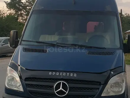 Mercedes-Benz Sprinter 2009 года за 9 700 000 тг. в Алматы – фото 2