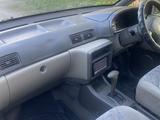 Nissan Prairie Joy 1997 года за 1 800 000 тг. в Усть-Каменогорск – фото 5