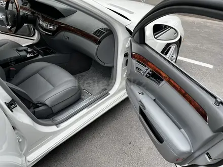 Mercedes-Benz S 500 2007 года за 10 900 000 тг. в Алматы – фото 20
