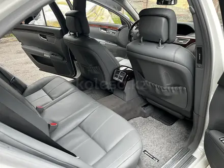 Mercedes-Benz S 500 2007 года за 10 900 000 тг. в Алматы – фото 31