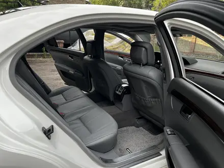 Mercedes-Benz S 500 2007 года за 10 900 000 тг. в Алматы – фото 33