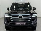 Toyota Land Cruiser Luxe 2025 года за 55 500 000 тг. в Астана – фото 5